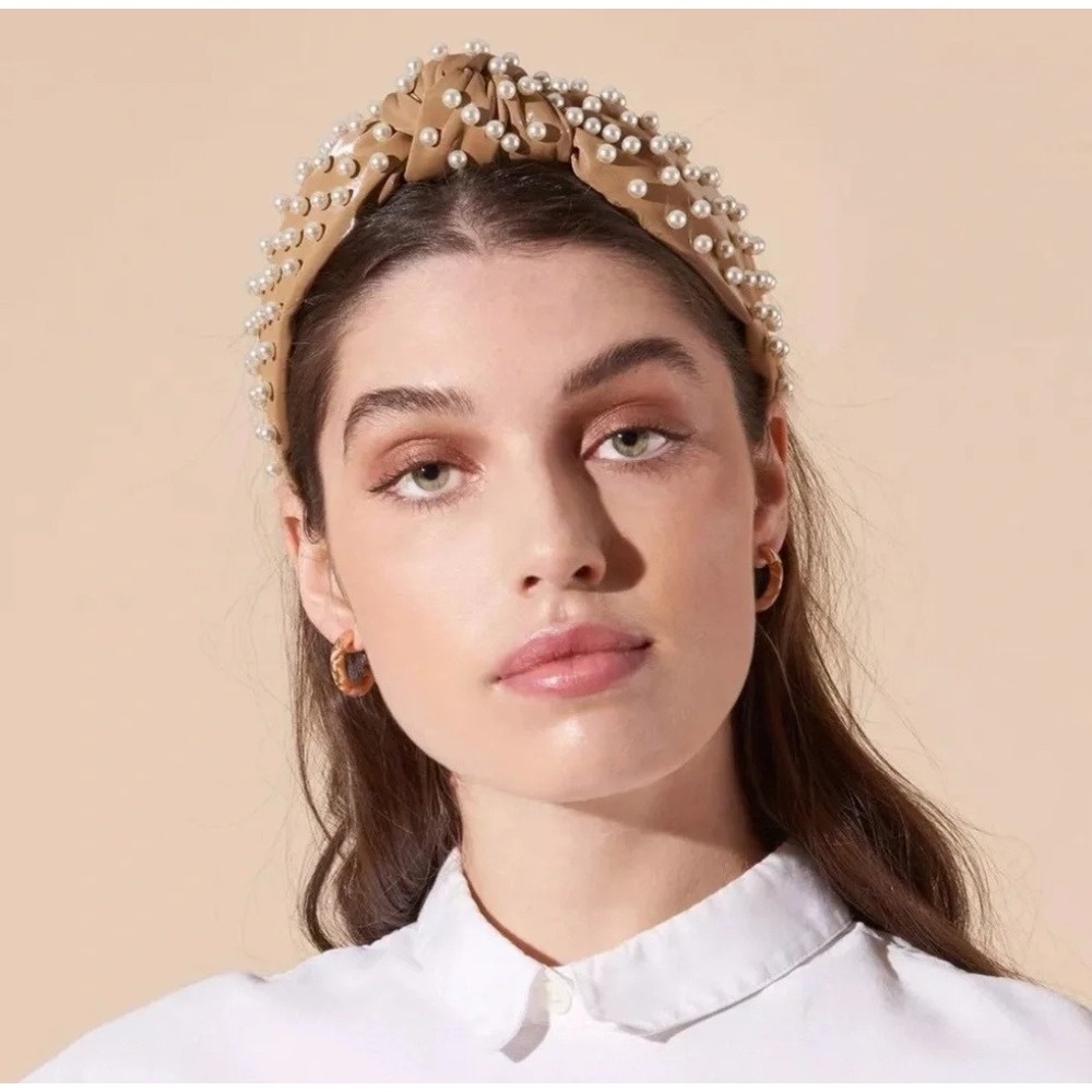 Lele Sadoughi Knotted Pearl Headband Elegant Coquette Glamour Luxury Designer
